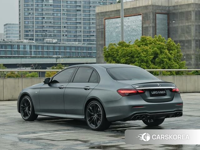 Mercedes-Benz E-class AMG 2022 Темно-серый из Китая, фото 4