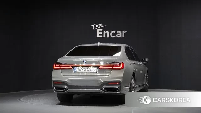 BMW 7 Series (G11) id 3394762 из Кореи 14