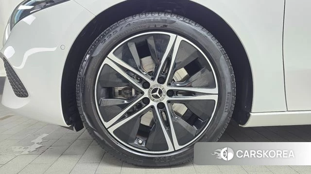 Mercedes-Benz A-Class W177 id 4590859 из Кореи 24