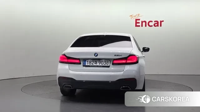 BMW 5 Series (G30) id 3533851 из Кореи 14