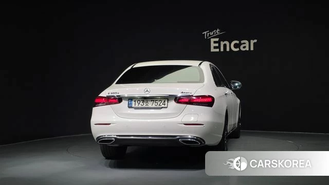Mercedes-Benz E-Class W213 id 4283609 из Кореи 24