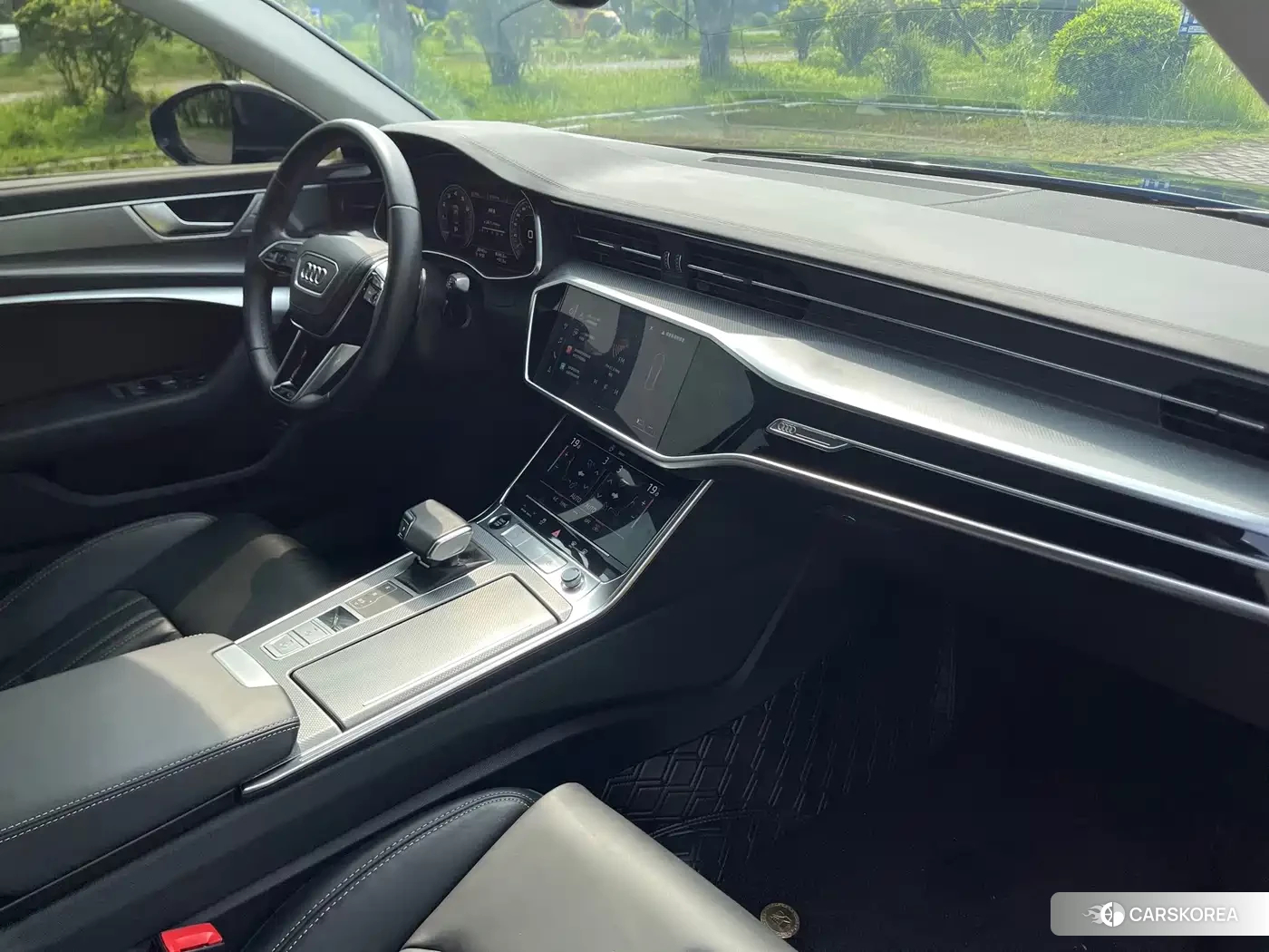 Audi A6L id 4685994 из Китая 19