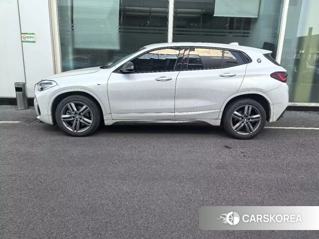 BMW X2 2023 Белый из Китая, фото 4