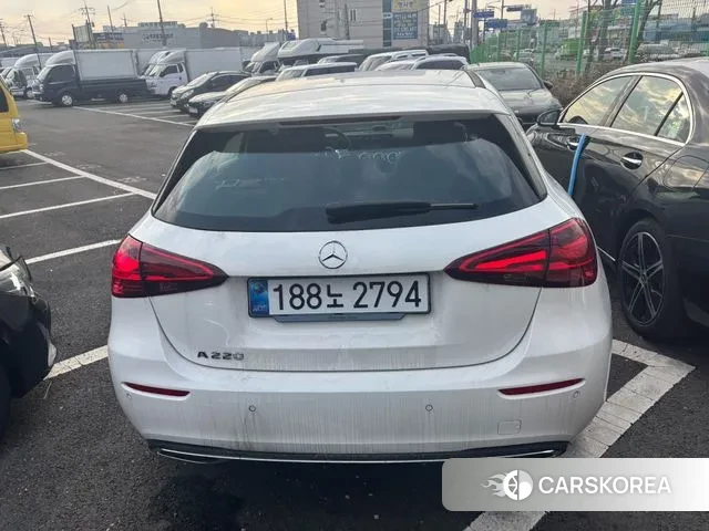 Mercedes-Benz A-Class W177 2025 Белый из Кореи, фото 4