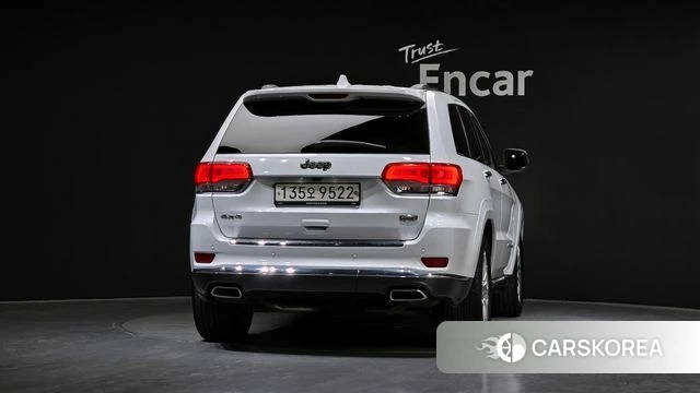 Jeep Grand Cherokee id 4284357 из Кореи 30