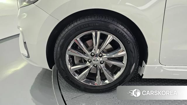 Kia The New Carnival id 4836812 из Кореи 25
