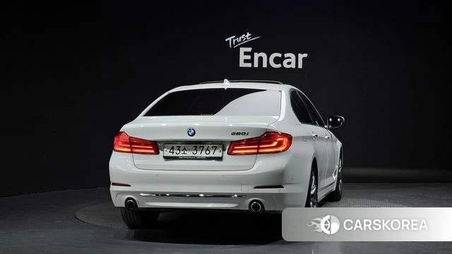 BMW 5 Series (G30) id 4188412 из Кореи 14