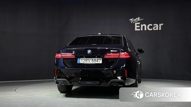 BMW 5 Series (G60) id 4617494 из Кореи 14