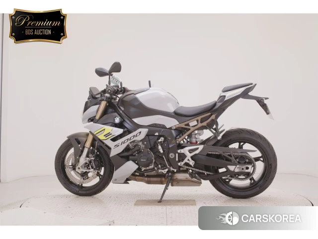 BMW S1000R 2022 из Японии