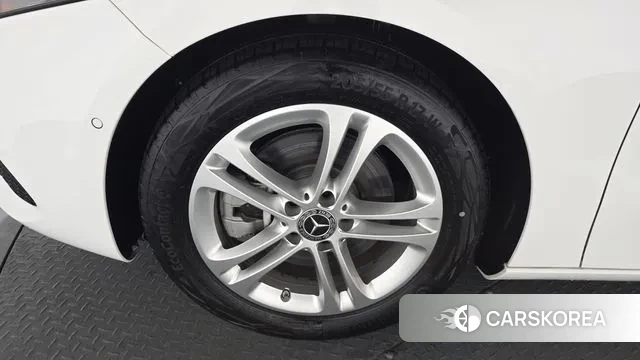 Mercedes-Benz A-Class W177 id 3658821 из Кореи 14