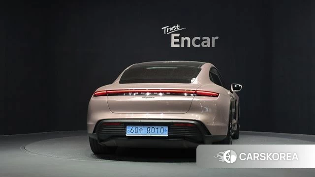 Porsche Taycan id 4854196 из Кореи 14