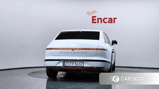 Hyundai Grandeur Hybrid (GN7) id 4488028 из Кореи 30