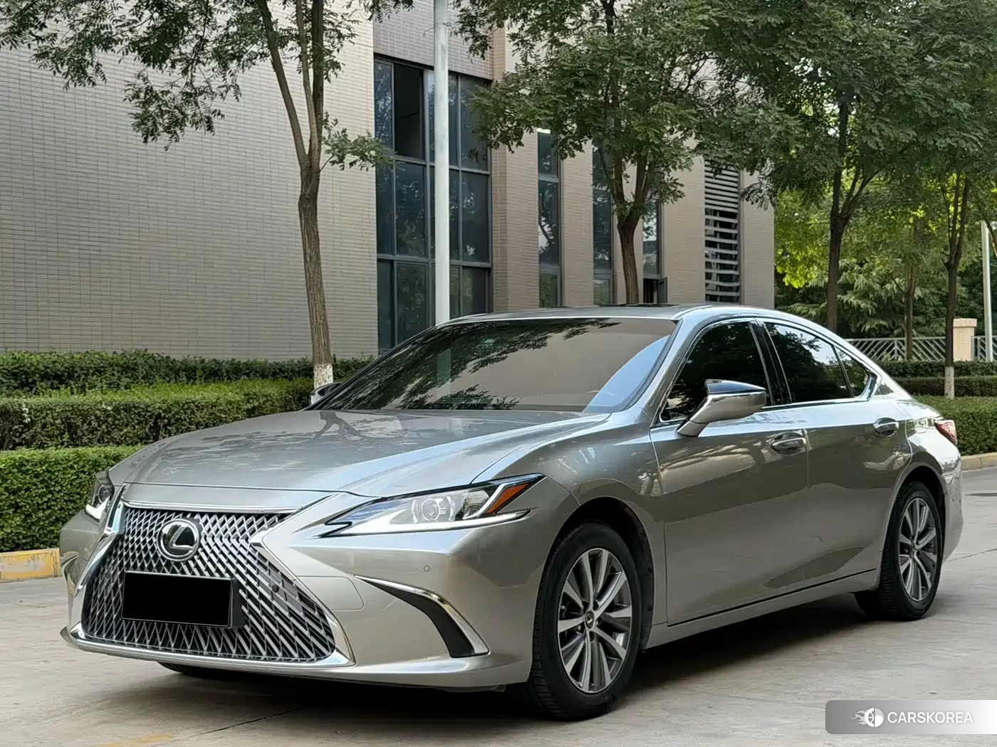 Lexus ES id 4576836 из Китая 13