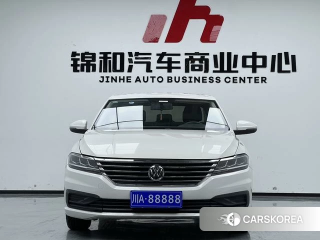 Volkswagen Lavida 2022 Белый из Китая, фото 4