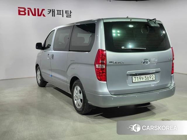 Hyundai The New Grand Starex id 4250884 из Кореи 12