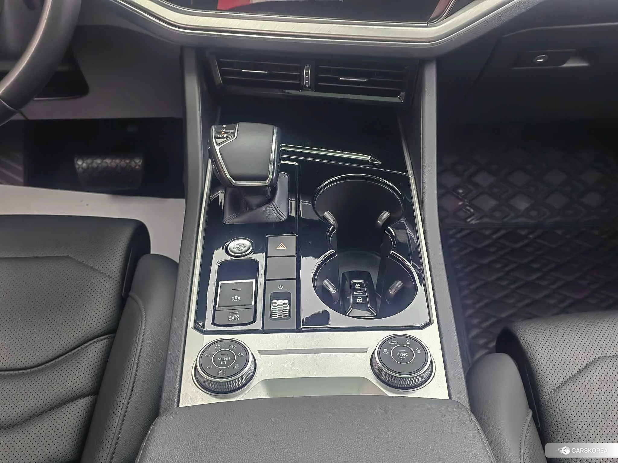 Volkswagen Touareg id 4426707 из Китая 9