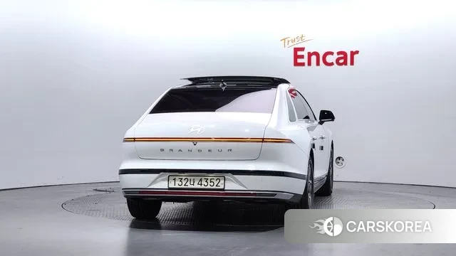 Hyundai Grandeur (GN7) id 3452422 из Кореи 14