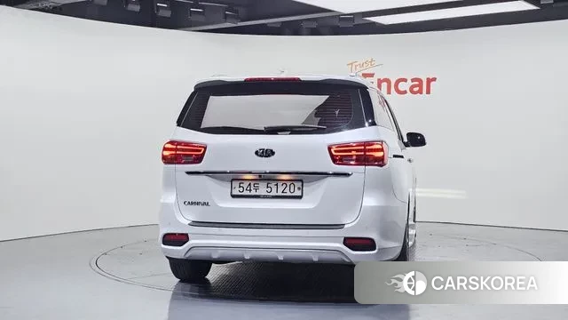 Kia The New Carnival id 3761128 из Кореи 14