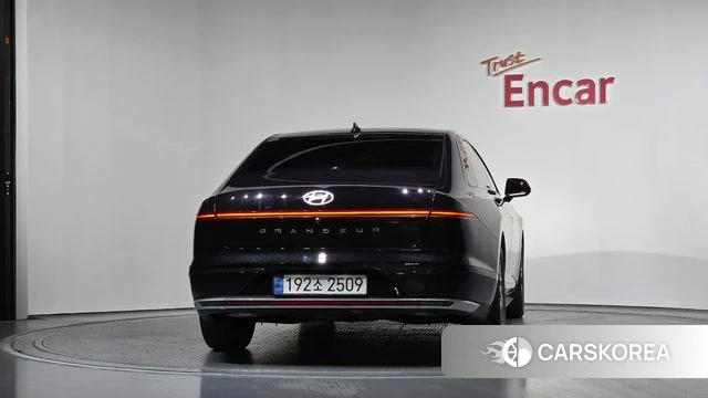 Hyundai Grandeur (GN7) id 4201723 из Кореи 28