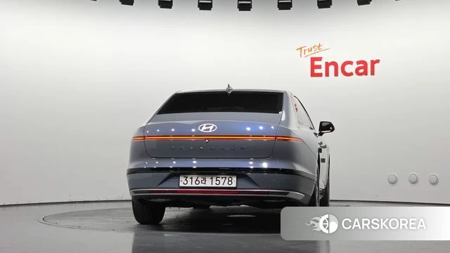 Hyundai Grandeur (GN7) id 4695910 из Кореи 14