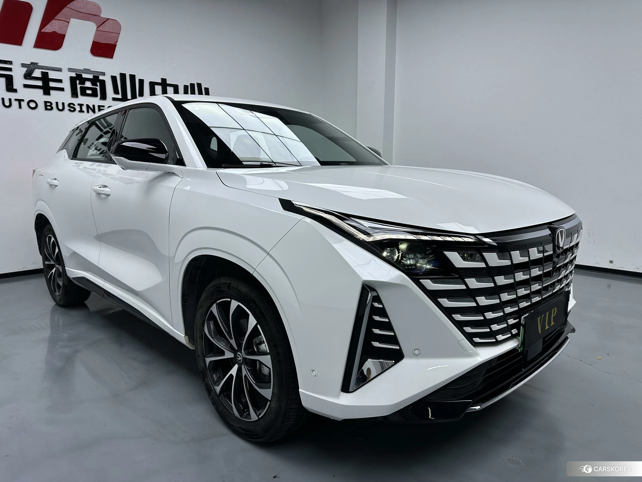 Chang'an UNI-Z PHEV id 4420810 из Китая 19