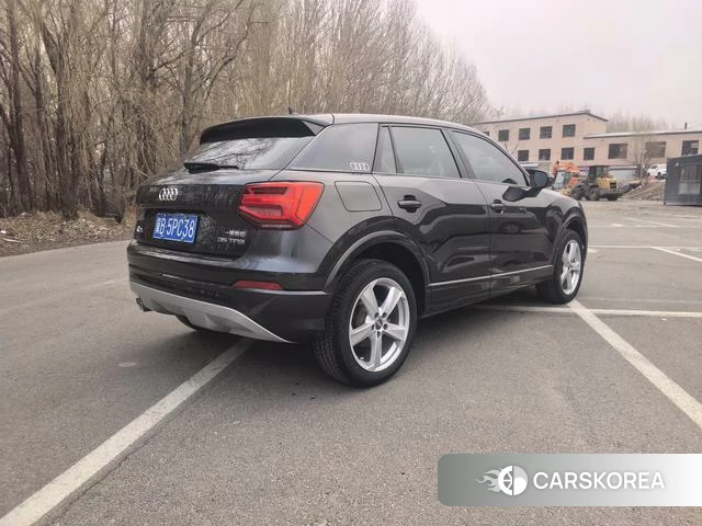 Audi Q2L id 4218675 из Китая 8