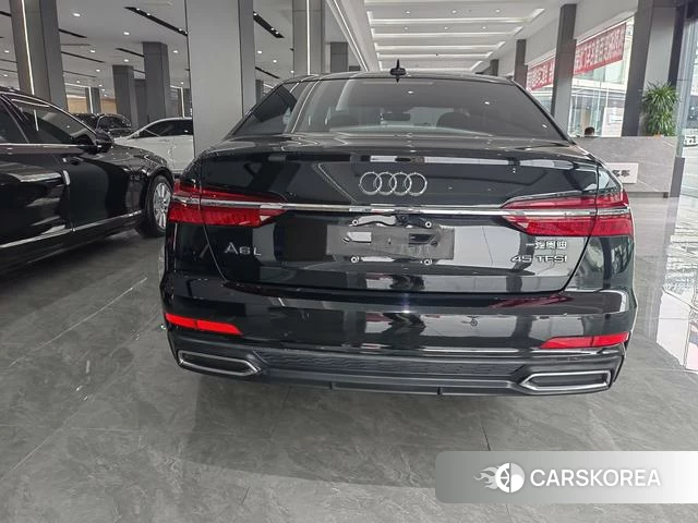 Audi A6L 2021 Черный из Китая, фото 6