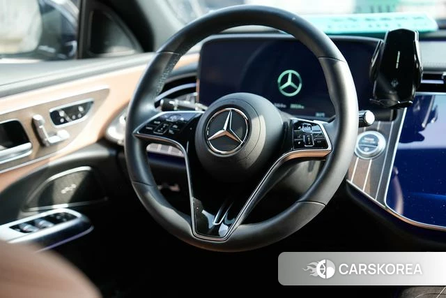 Mercedes-Benz E-class id 4264919 из Китая 28