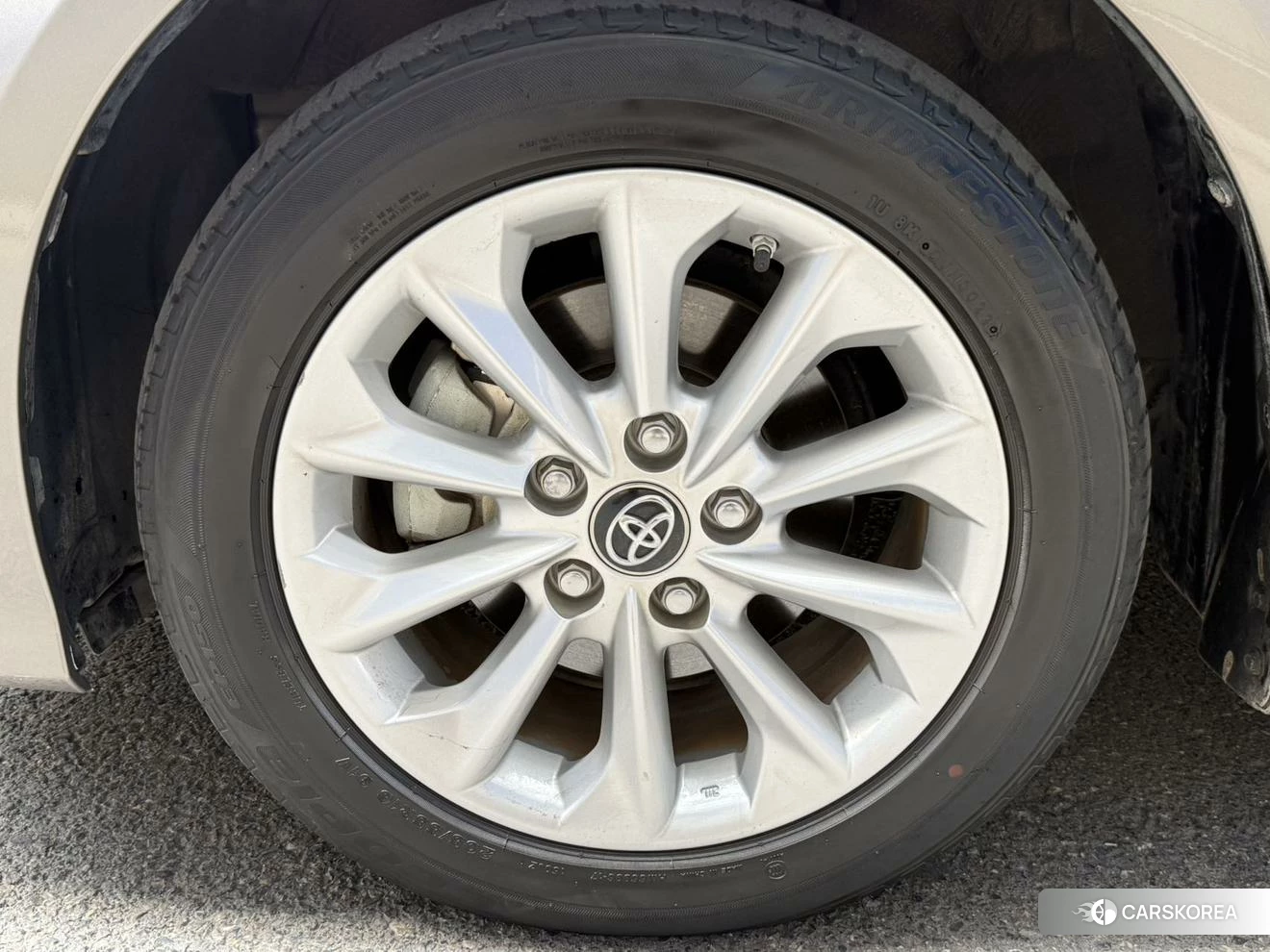 Toyota Corolla id 4514745 из Китая 20