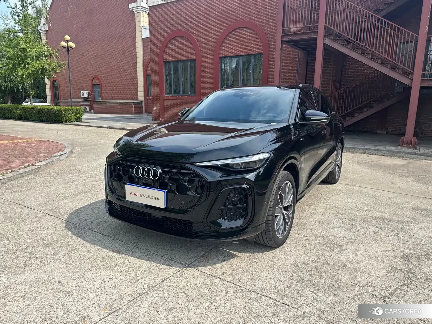 Audi Q5L id 4653978 из Китая 10
