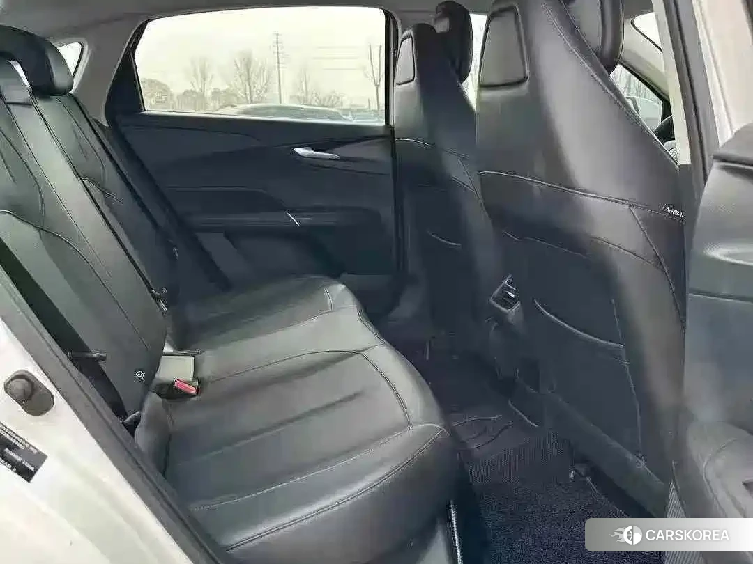 Chang'an Yidong 2025 Белый из Китая, фото 4