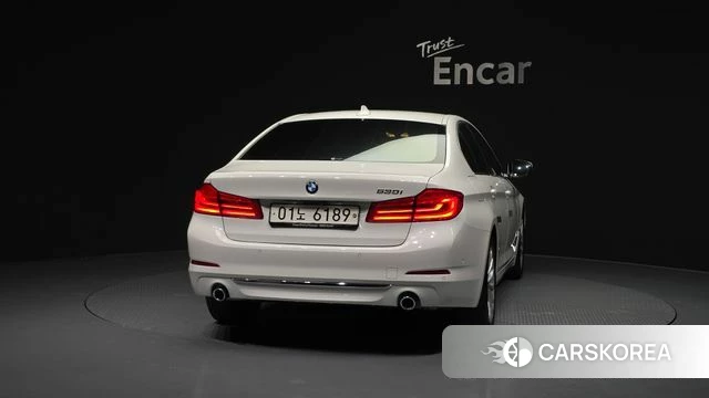 BMW 5 Series (G30) id 3885963 из Кореи 14