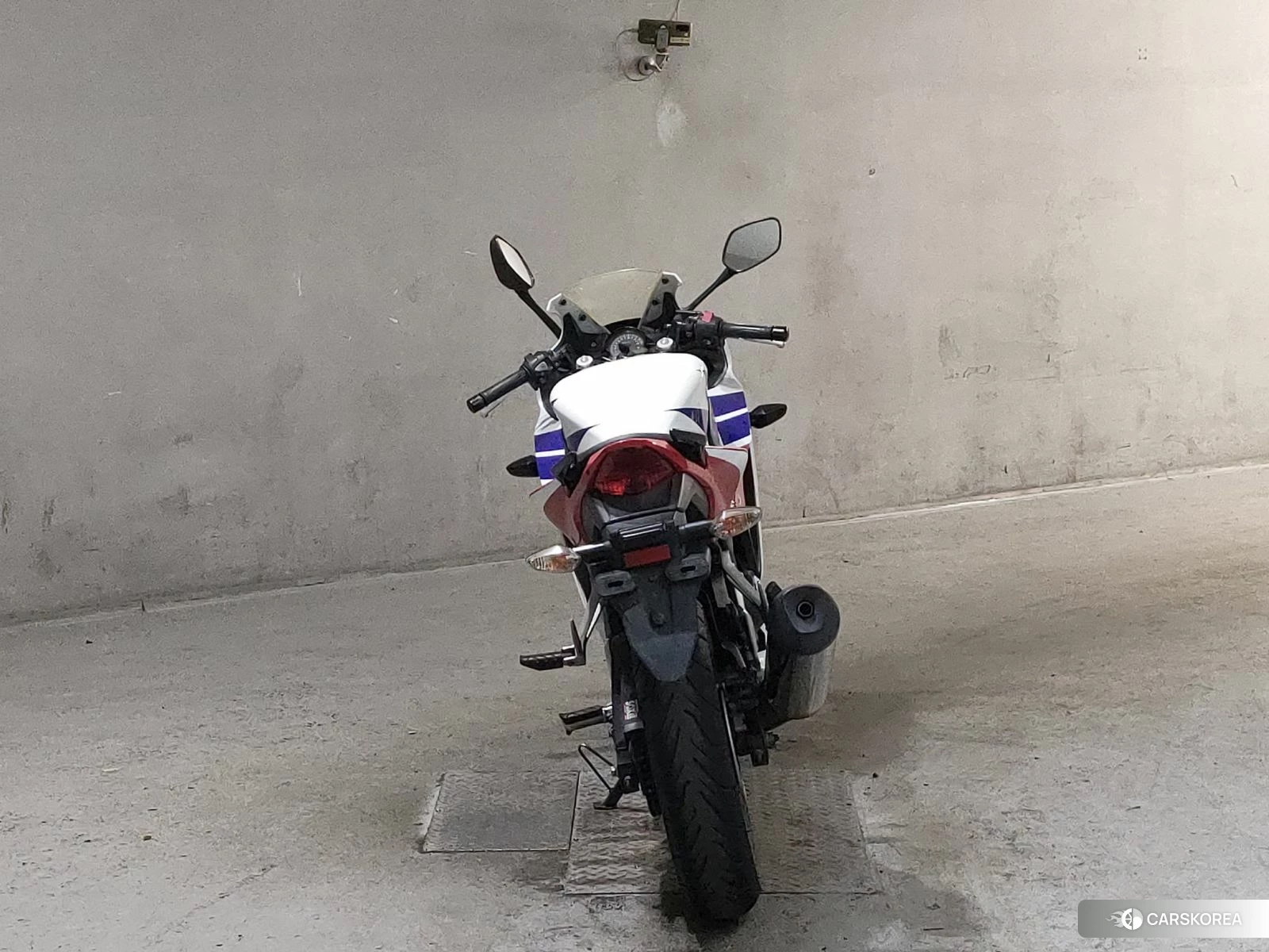 Проданный Honda CBR250R 2015 из Японии