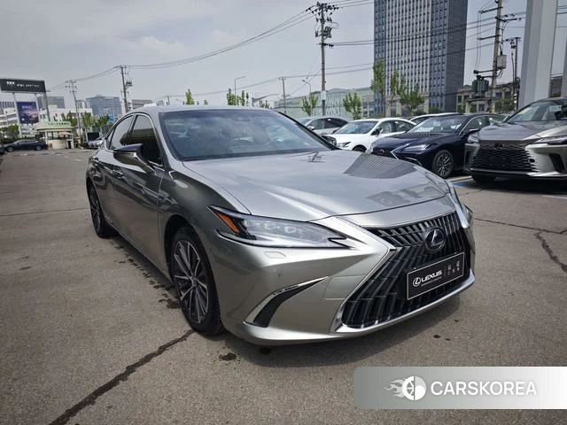 Lexus ES id 4259799 из Китая 10