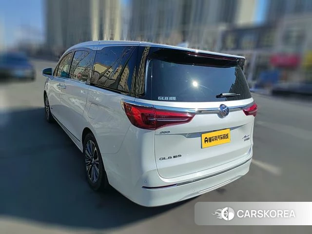 Buick GL8 2022 Белый из Китая, фото 4