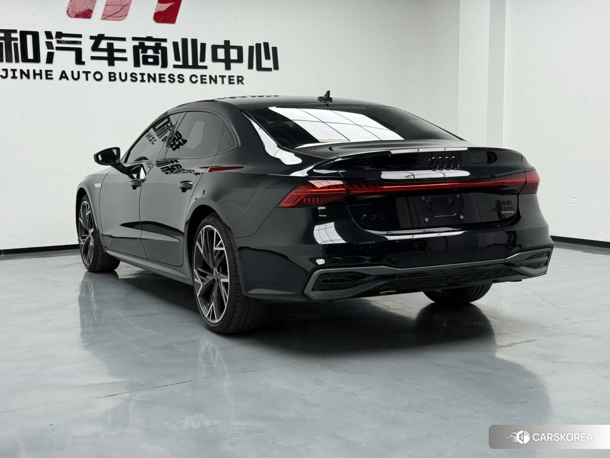 Audi A7L id 4441319 из Китая 7