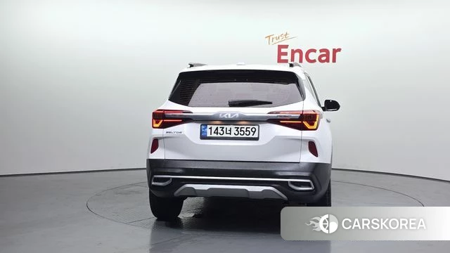 Kia Seltos id 4409702 из Кореи 14