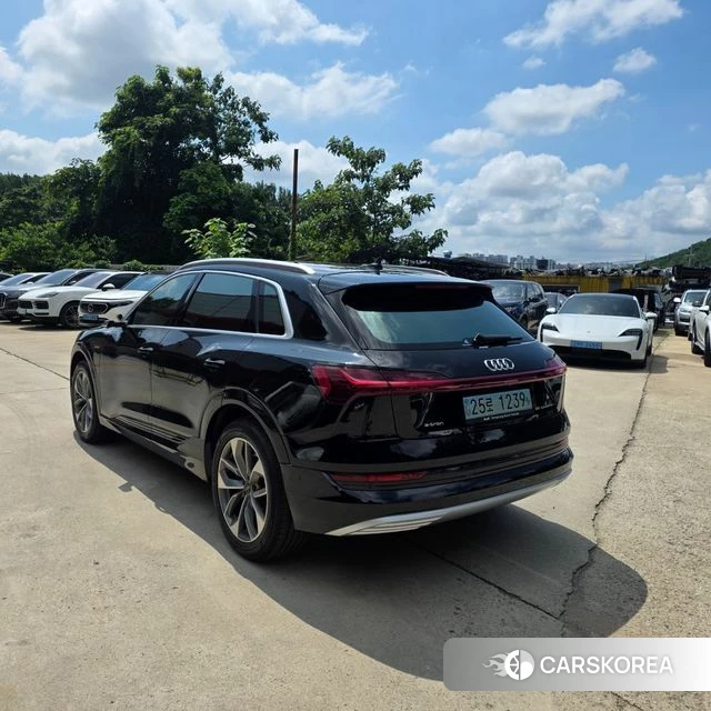 Audi e-Tron id 4651564 из Кореи 13