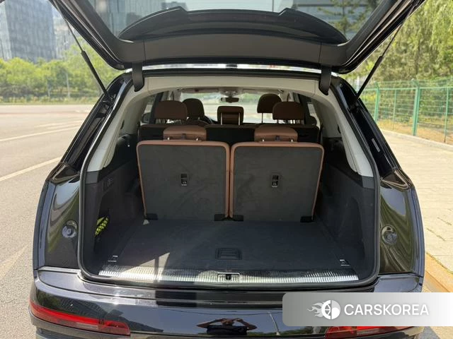 Audi Q7 id 4272008 из Китая 18