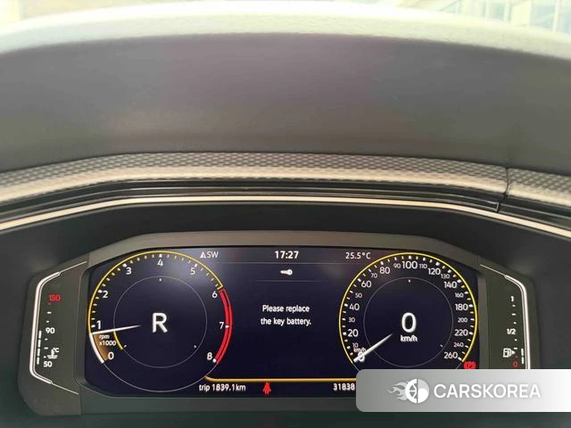 Volkswagen Exploring the shadow id 4259880 из Китая 12