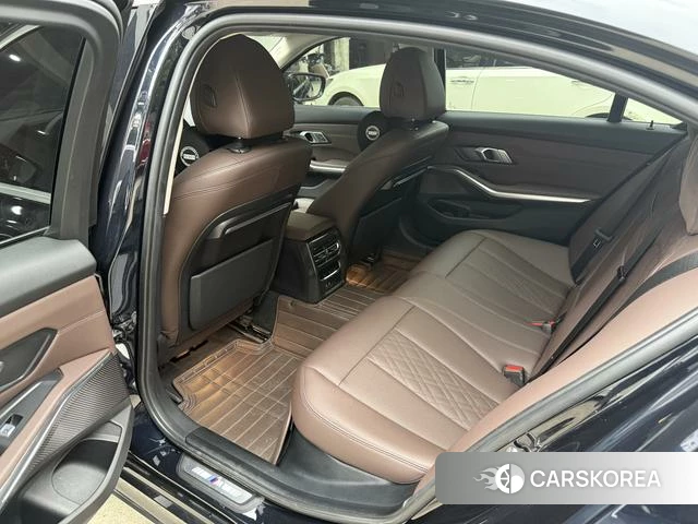 BMW 3 series 2022 Черный из Китая, фото 6