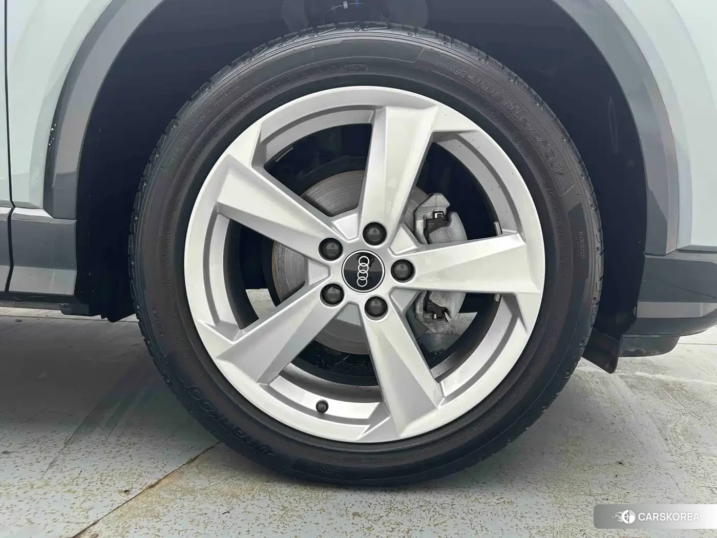 Audi Q2L id 4659823 из Китая 13