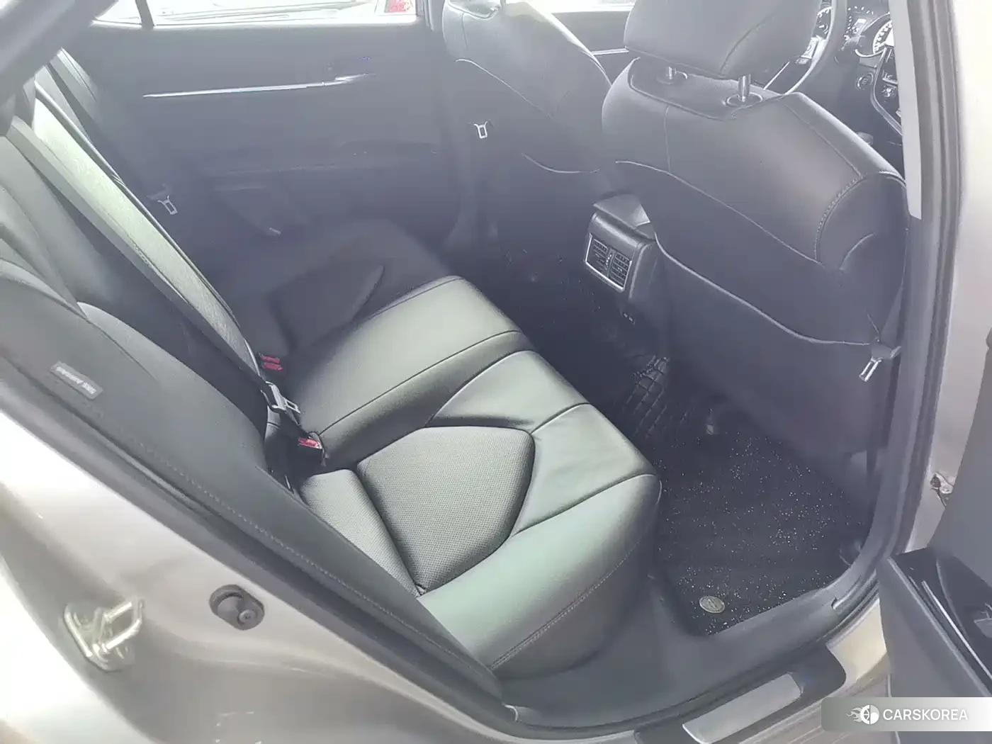 Toyota Camry 2023 Champagne/brown из Китая, фото 4