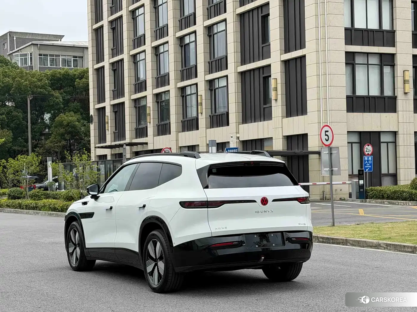 Volkswagen ID. UNYX id 4547208 из Китая 9