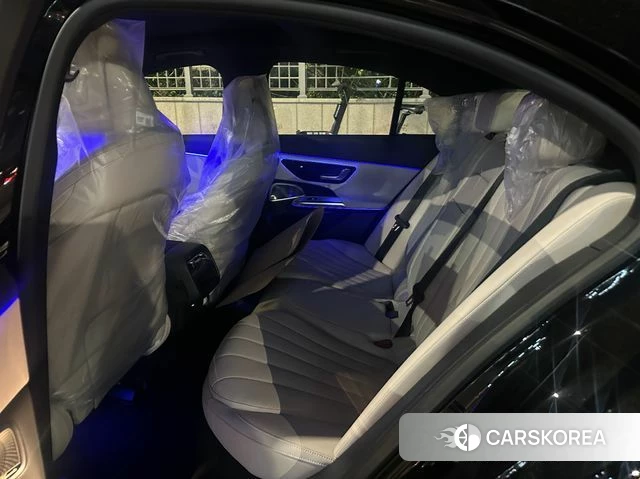 Mercedes-Benz E-Class W214 2026 Черный из Кореи, фото 4