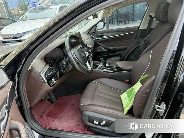 BMW 5 series 2021 Черный из Китая, фото 4