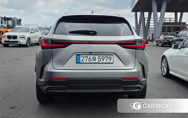 Lexus NX350h Second generation 2025 Серый из Кореи, фото 4