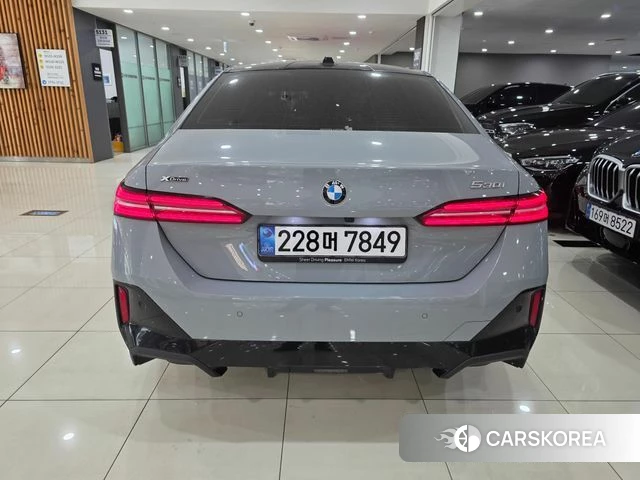 BMW 5 Series (G60) id 3825692 из Кореи 14