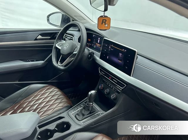 Volkswagen Lavida 2023 Белый из Китая, фото 4