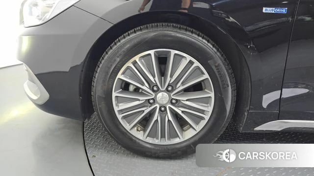 Hyundai Grandeur IG Hybrid id 4520780 из Кореи 26